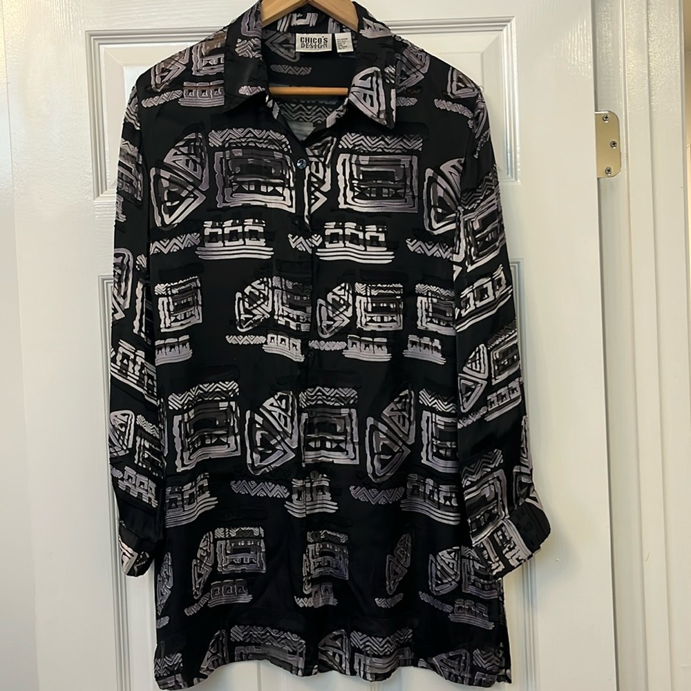 Chico’s black and silver silk/rayon button front tunic.  Size 2